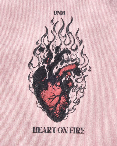 Camiseta Regular Hard To Love