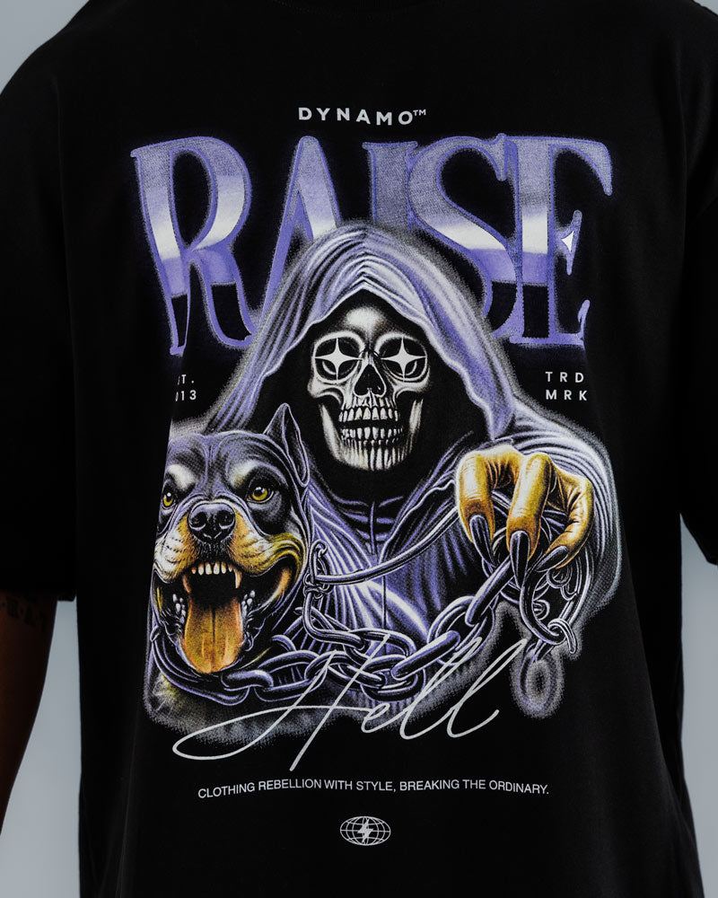 camiseta oversize negra estampada con calavera y perro rottweiler