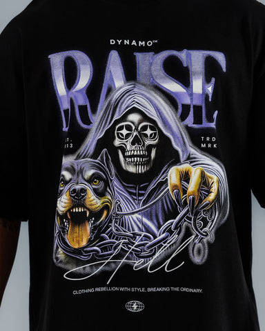 camiseta oversize negra estampada con calavera y perro rottweiler