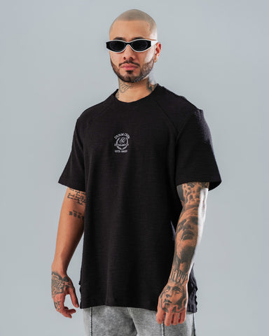 Camiseta Regular Negro con Bordado