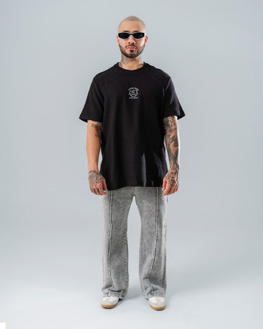 Camiseta Regular Negro con Bordado