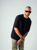 Camiseta negra para hombre fit regular básica